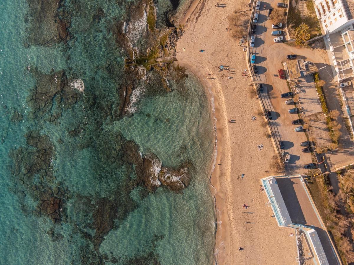 Lido Conchiglia Delfino - Ampio Appartamento A 40 Metri Dalla Spiaggia מראה חיצוני תמונה